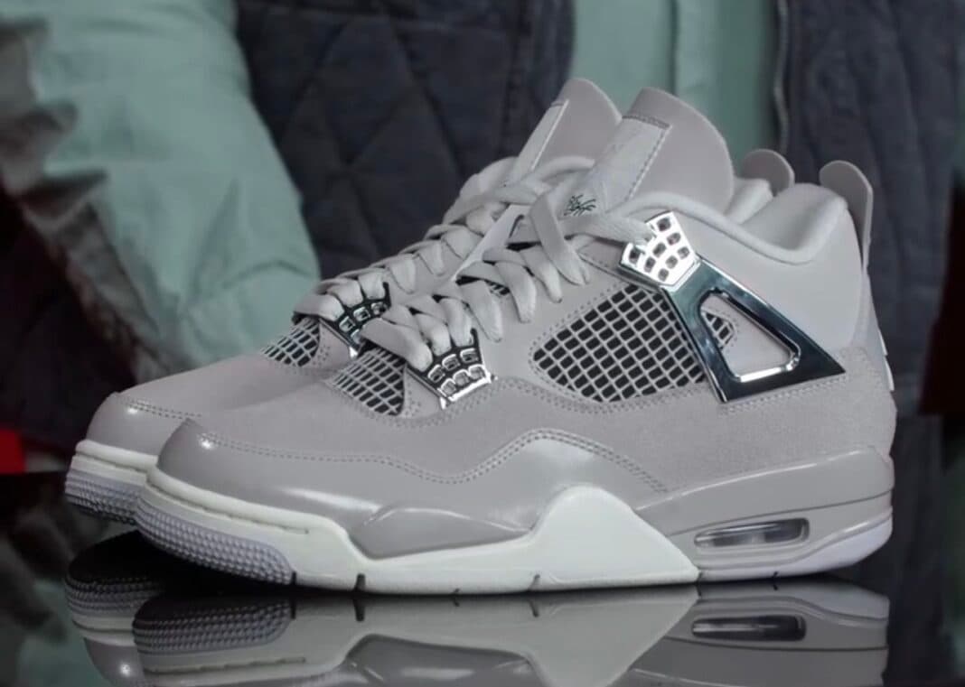Air Jordan 4 WMNS “Frozen Moments” Jordan release photo
