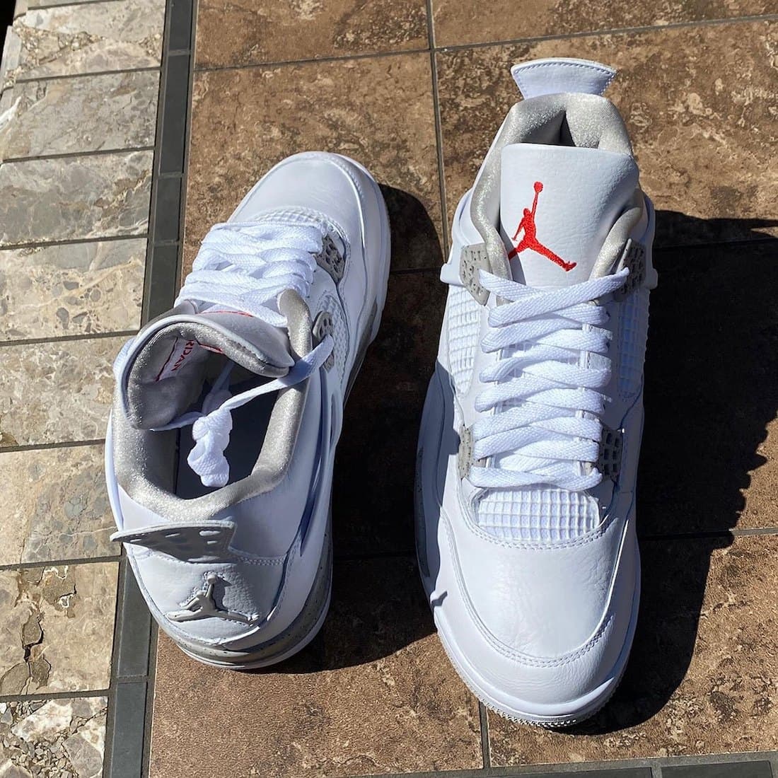 Air Jordan 4 “White Oreo” release photo 5