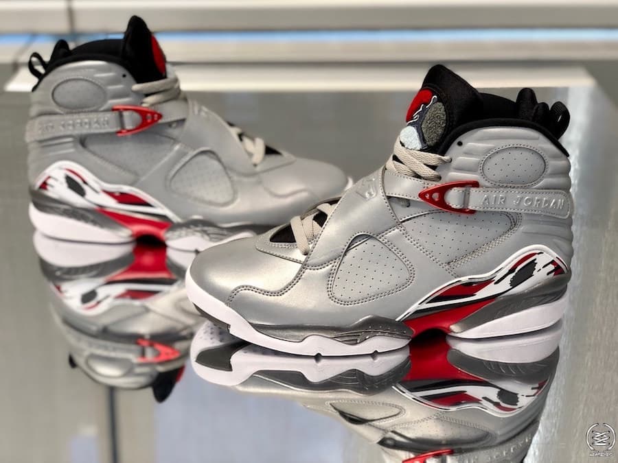 Air Jordan 8 “Reflective Bugs Bunny” release photo 2