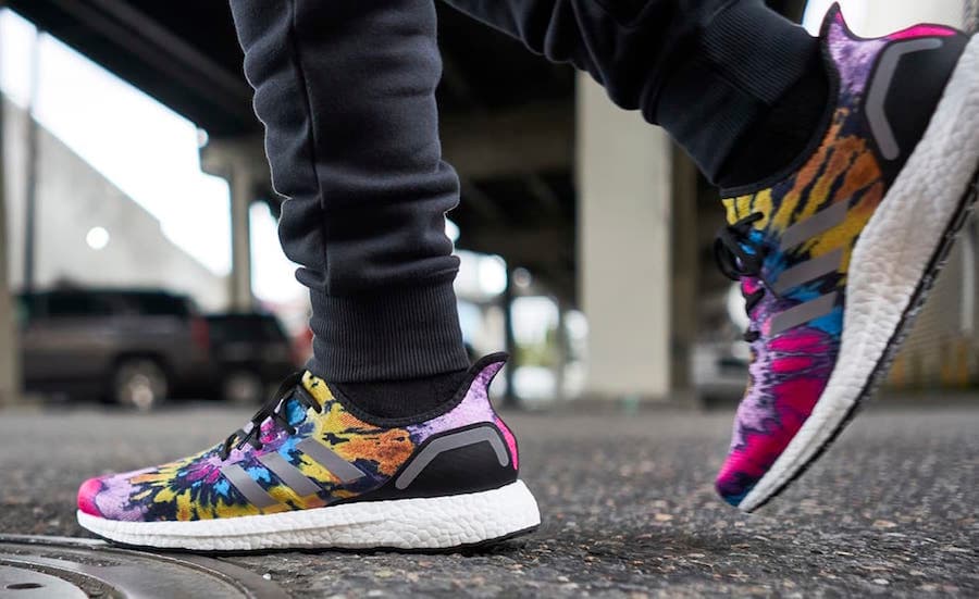 Foot Locker x adidas Speedfactory AM4ATL release photo 3