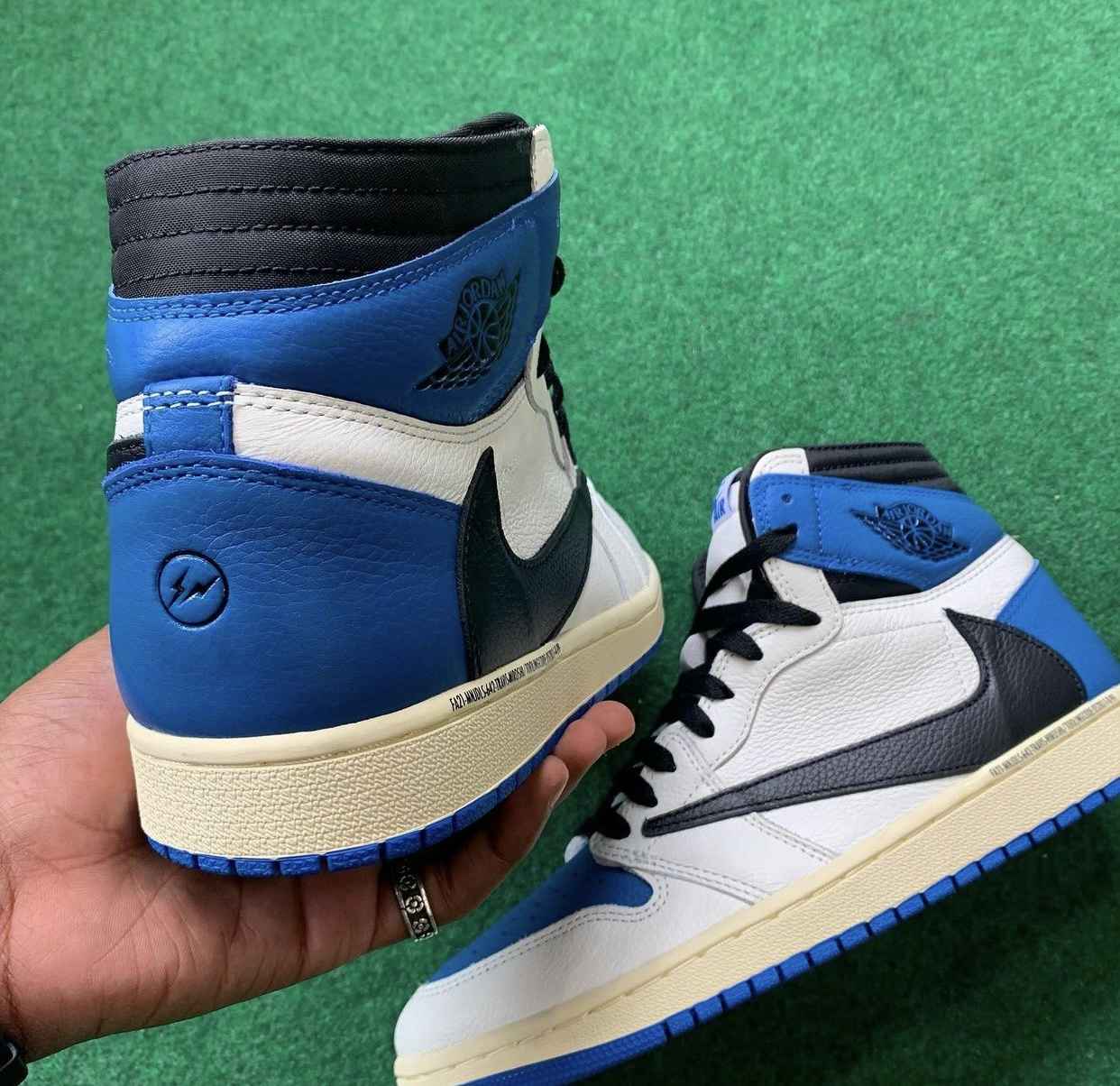 Travis Scott x Fragment x Air Jordan 1 High OG release photo 22
