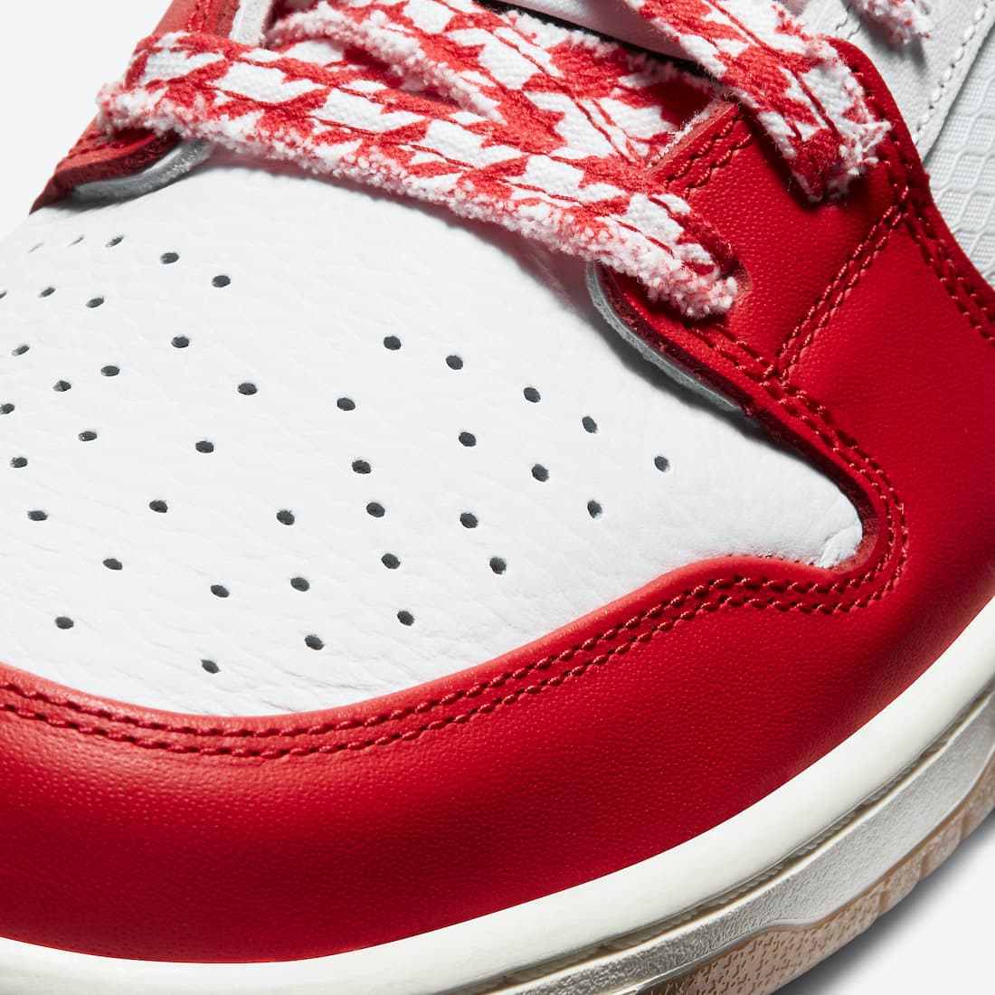 Frame Skate x Nike SB Dunk Low “Habibi” release photo 11