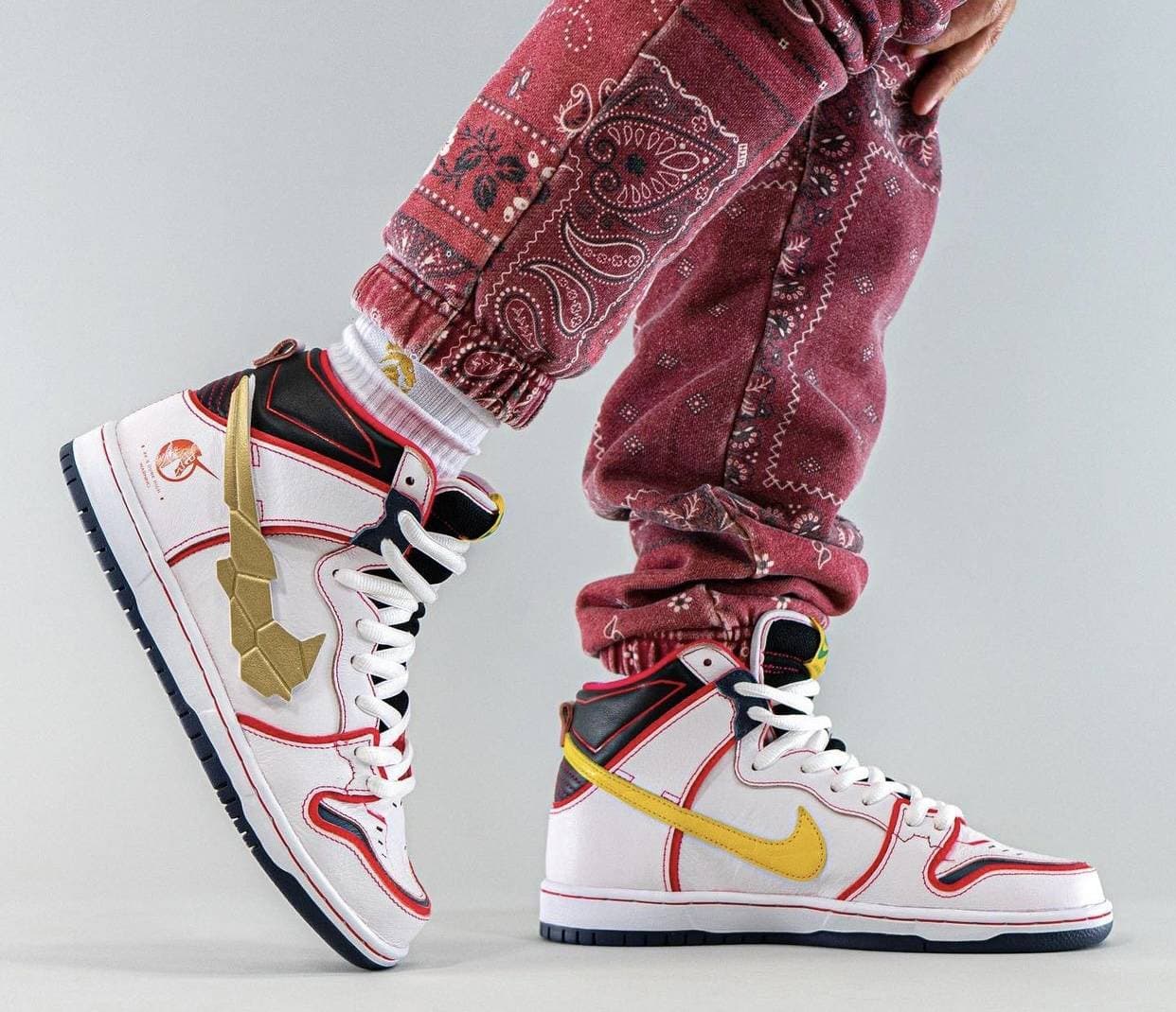 Gundam x Nike SB Dunk High “Unicorn” release photo 42