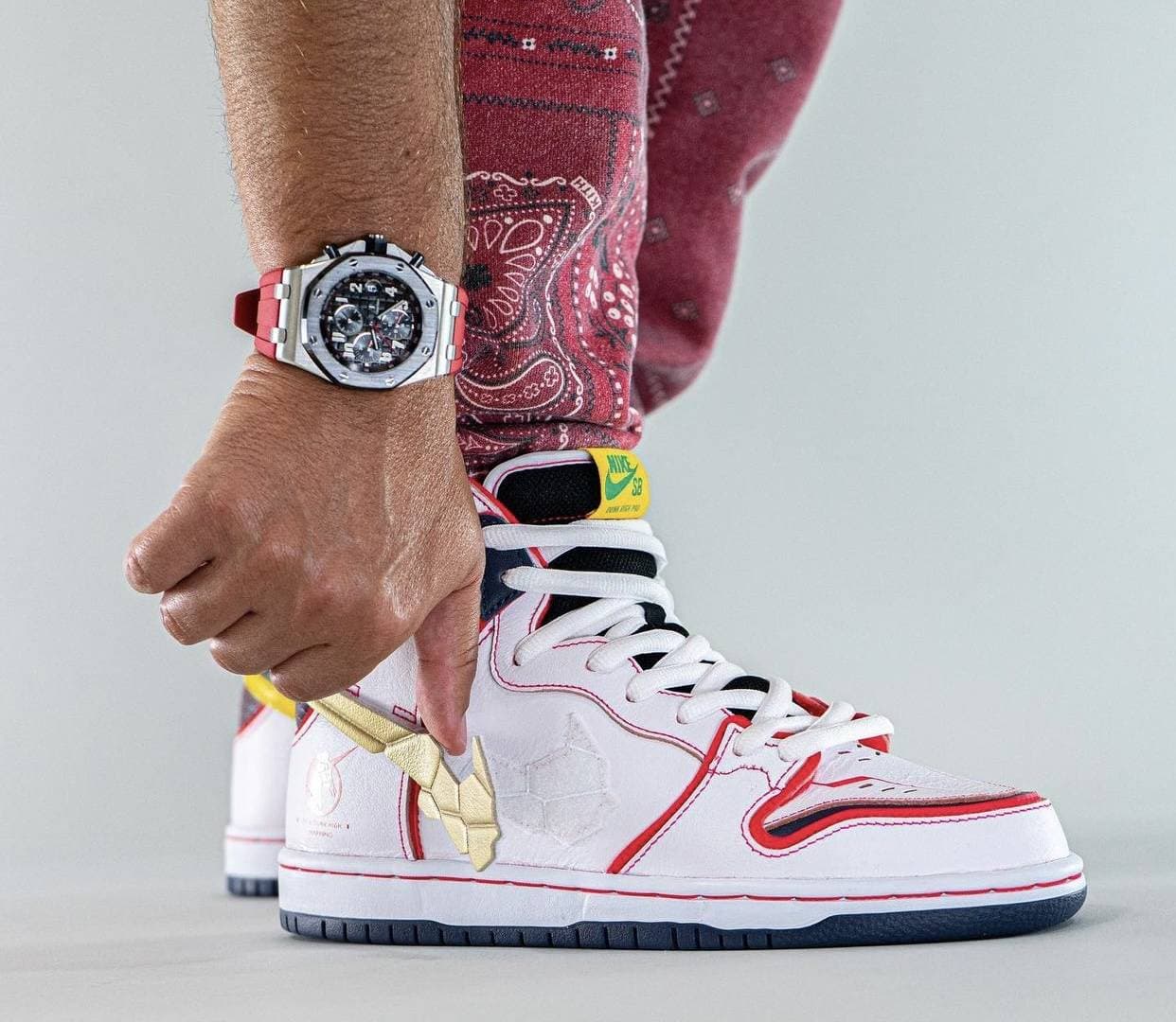 Gundam x Nike SB Dunk High “Unicorn” release photo 43