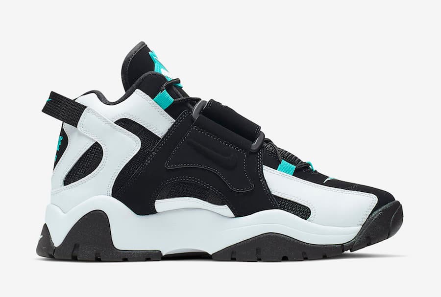 Nike Air Barrage Mid release photo 3