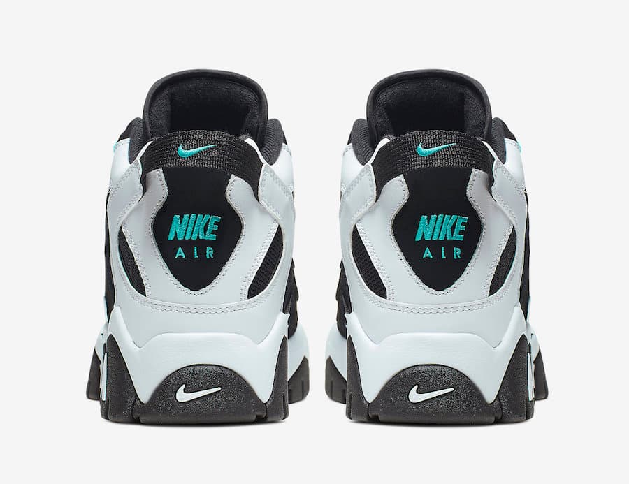 Nike Air Barrage Mid release photo 4