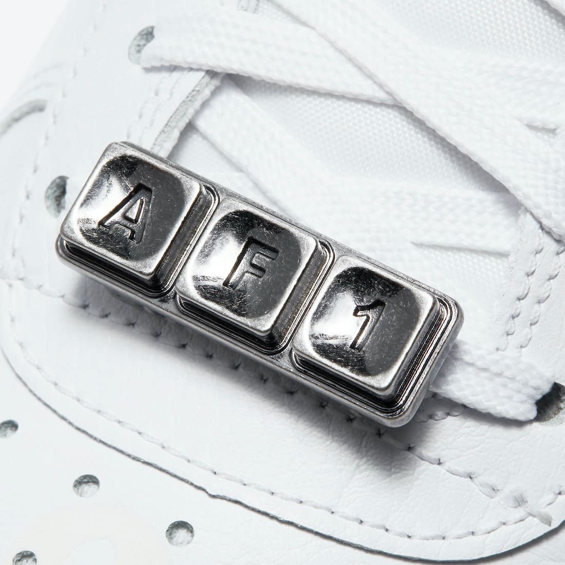 Nike Air Force 1 ’07 Low “1-800” release photo 9