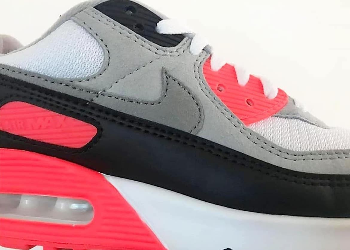Nike Air Max 90 OG “Infrared” release photo 24