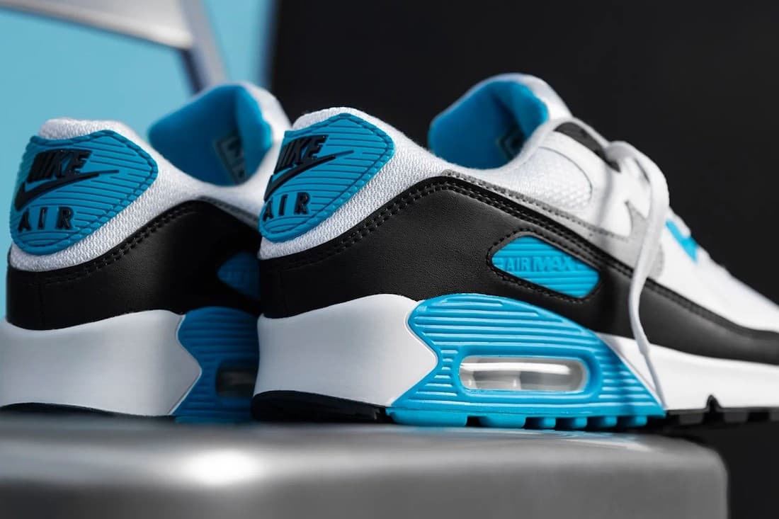 Nike Air Max 90 “Laser Blue” release photo 4