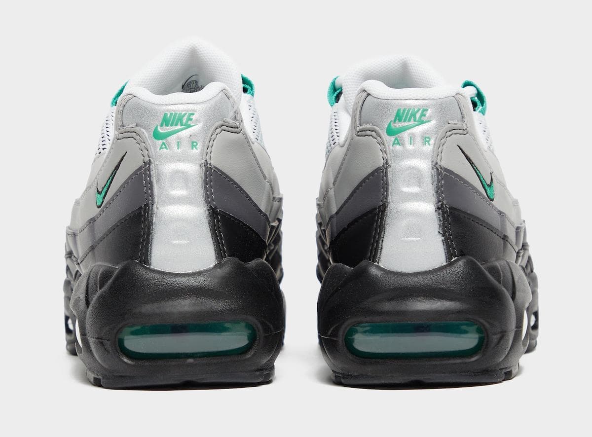 Nike Air Max 95 WMNS “Stadium Green” release photo 11