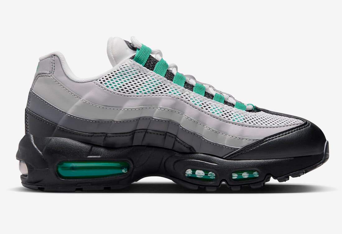 Nike Air Max 95 WMNS “Stadium Green” release photo 4