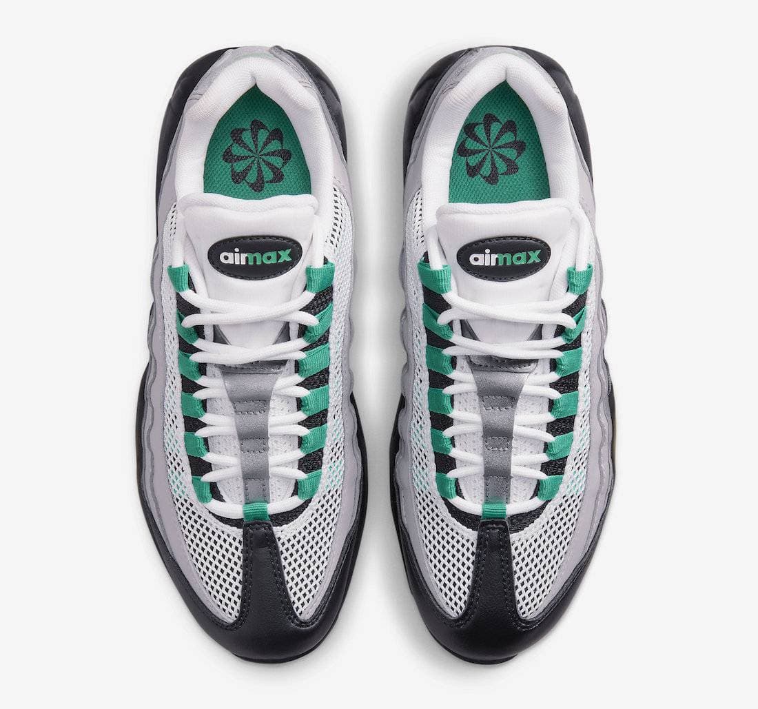 Nike Air Max 95 WMNS “Stadium Green” release photo 5