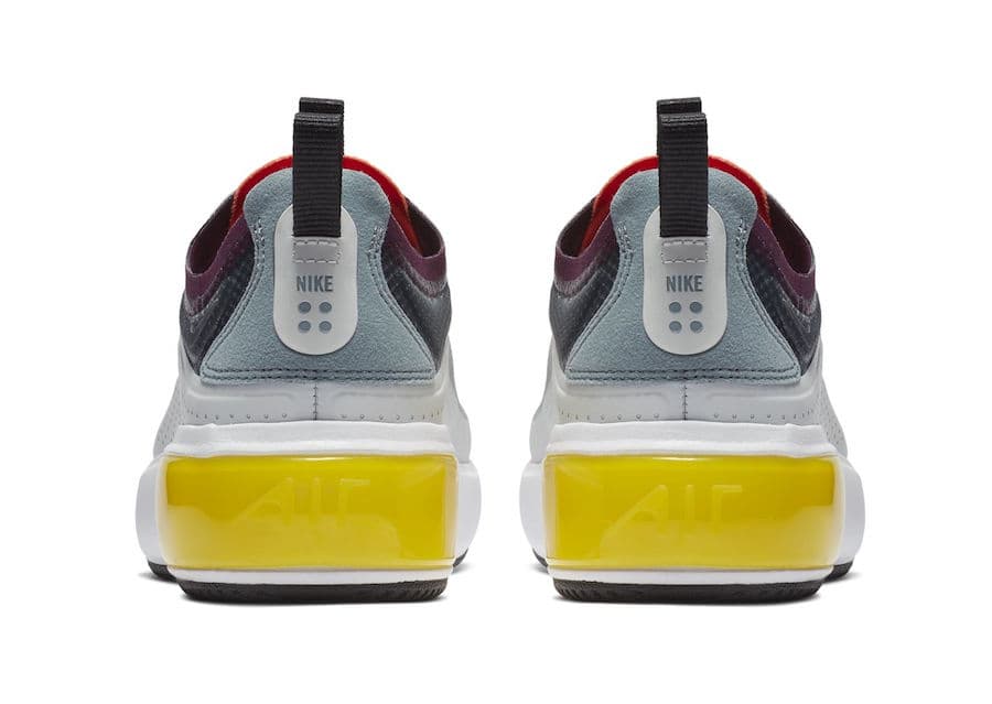 Nike Air Max Dia SE release photo 3