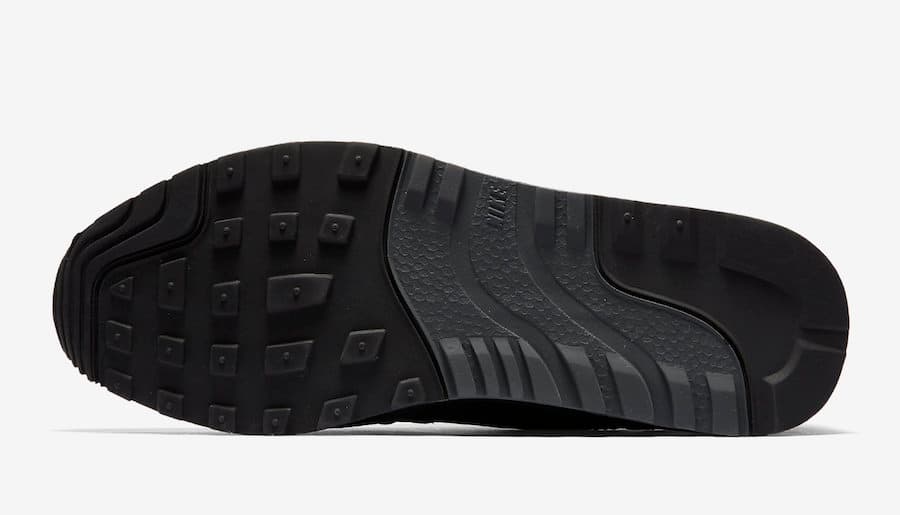 Nike Air Safari release photo 5