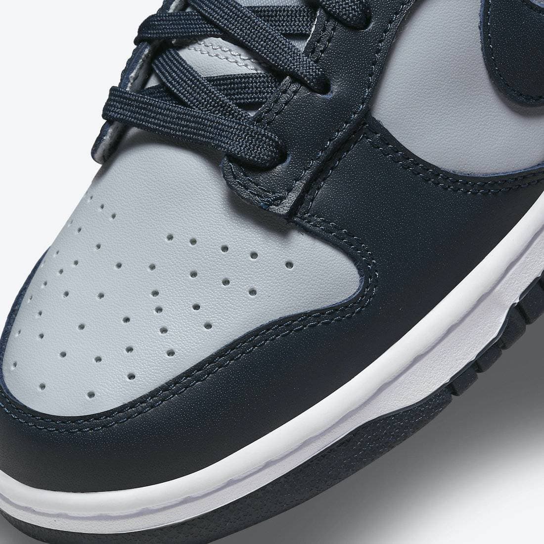 Nike Dunk Low “Georgetown” release photo 8