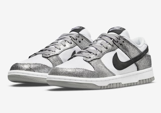 Nike Dunk Low WMNS “Golden Gals” Nike release photo