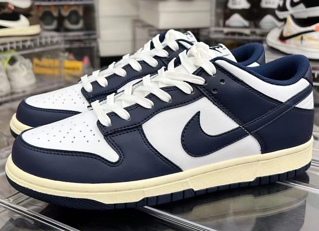 Nike Dunk Low WMNS “Vintage Navy” Nike release photo