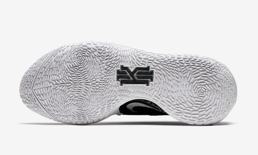 Nike Kyrie Low 2 release photo 5
