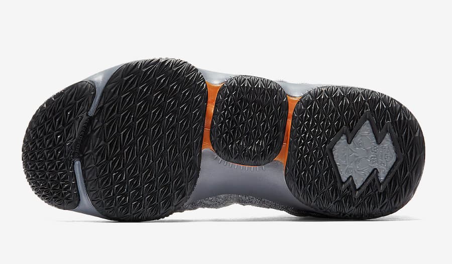 Nike LeBron 15 GS release photo 6