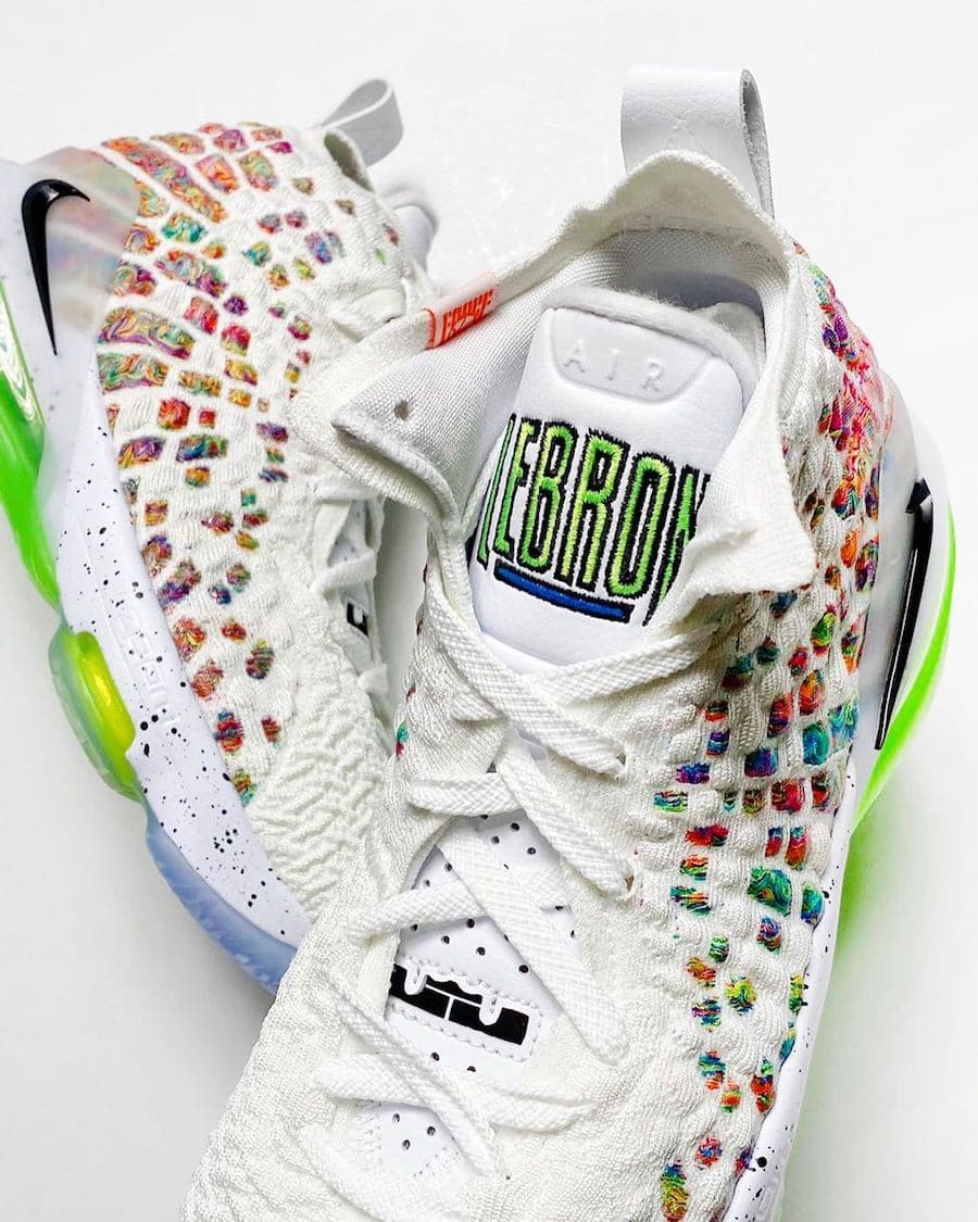 Nike LeBron 17 “Command Force” release photo 8