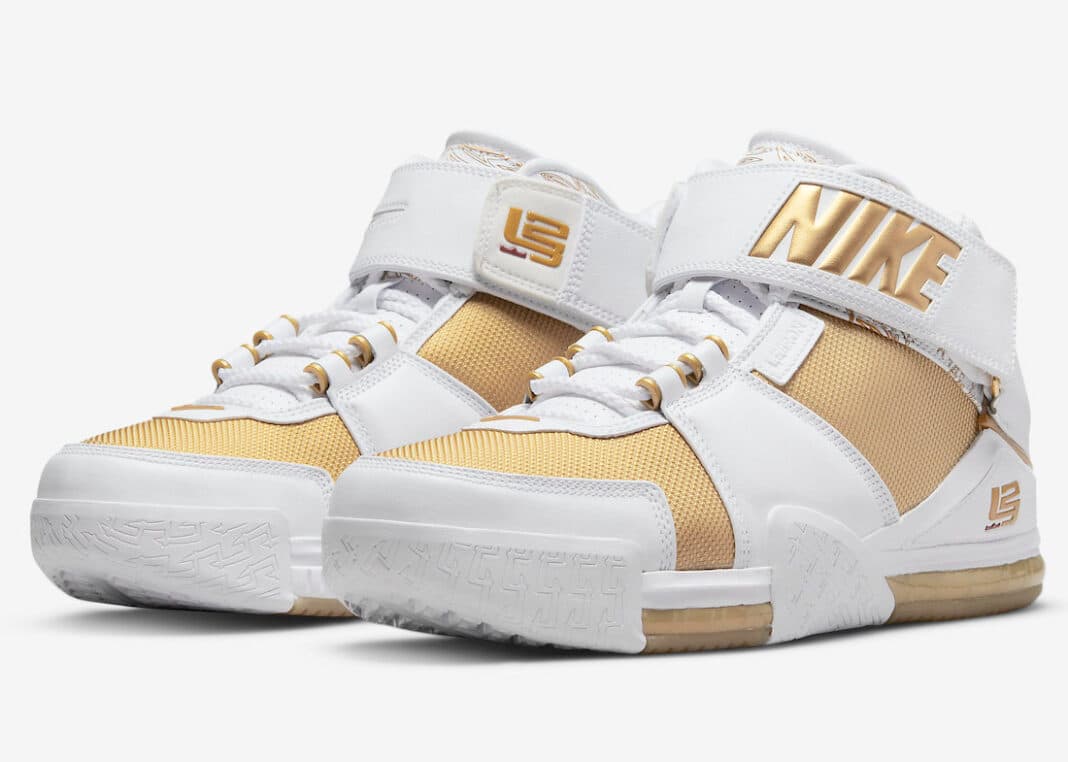 Nike LeBron 2 “Maccabi” Nike release photo