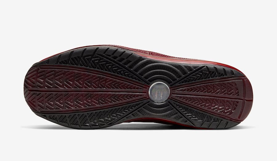 Nike LeBron 7 “Christmas” release photo 2
