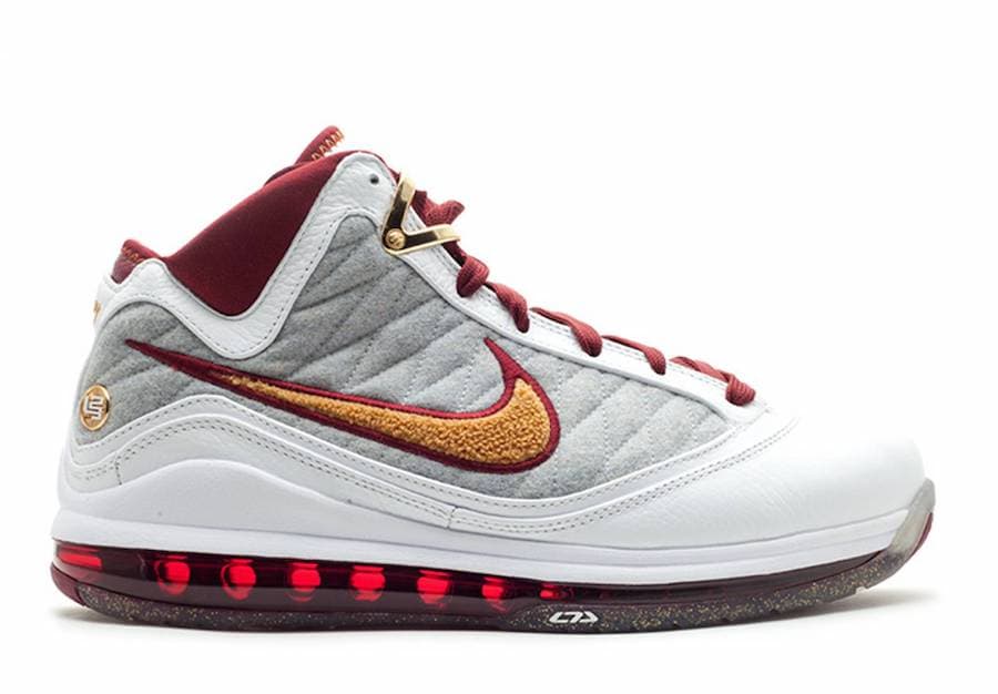 Nike LeBron 7 “MVP” release photo 13