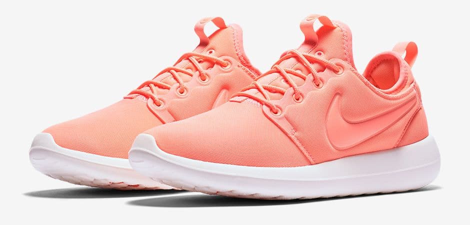 Nike WMNS Roshe Two release photo 1
