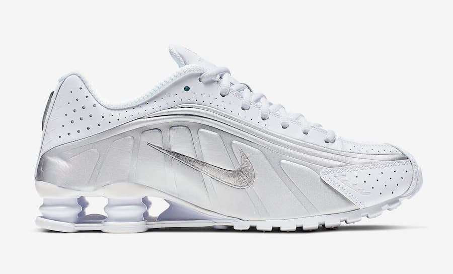 Nike Shox R4 release photo 3