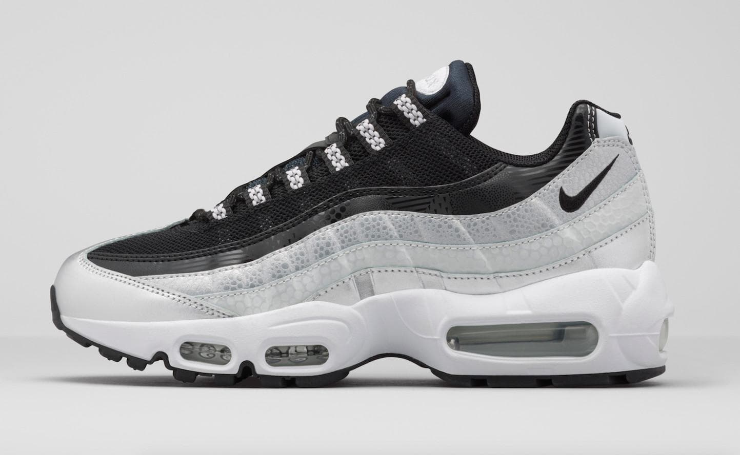 Nike WMNS Air Max 95 release photo 3