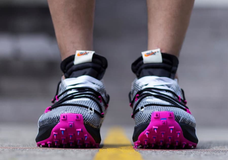 Off-White x Nike Vapor Street release photo 4