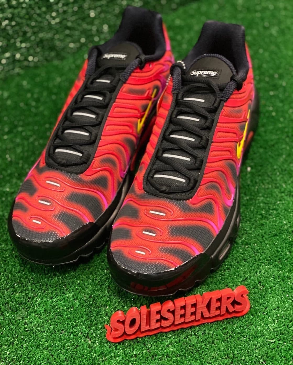 Supreme x Nike Air Max Plus TN release photo 18