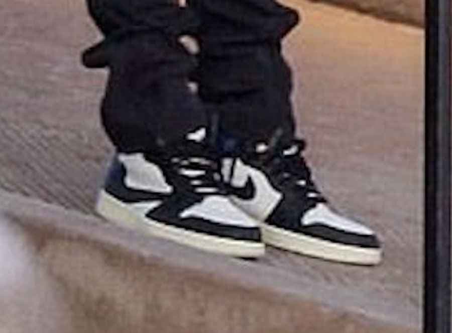 Travis Scott x Fragment x Air Jordan 1 High OG release photo 62