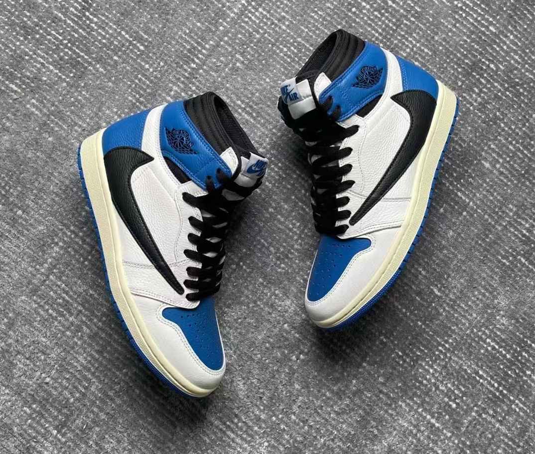 Travis Scott x Fragment x Air Jordan 1 High OG release photo 2
