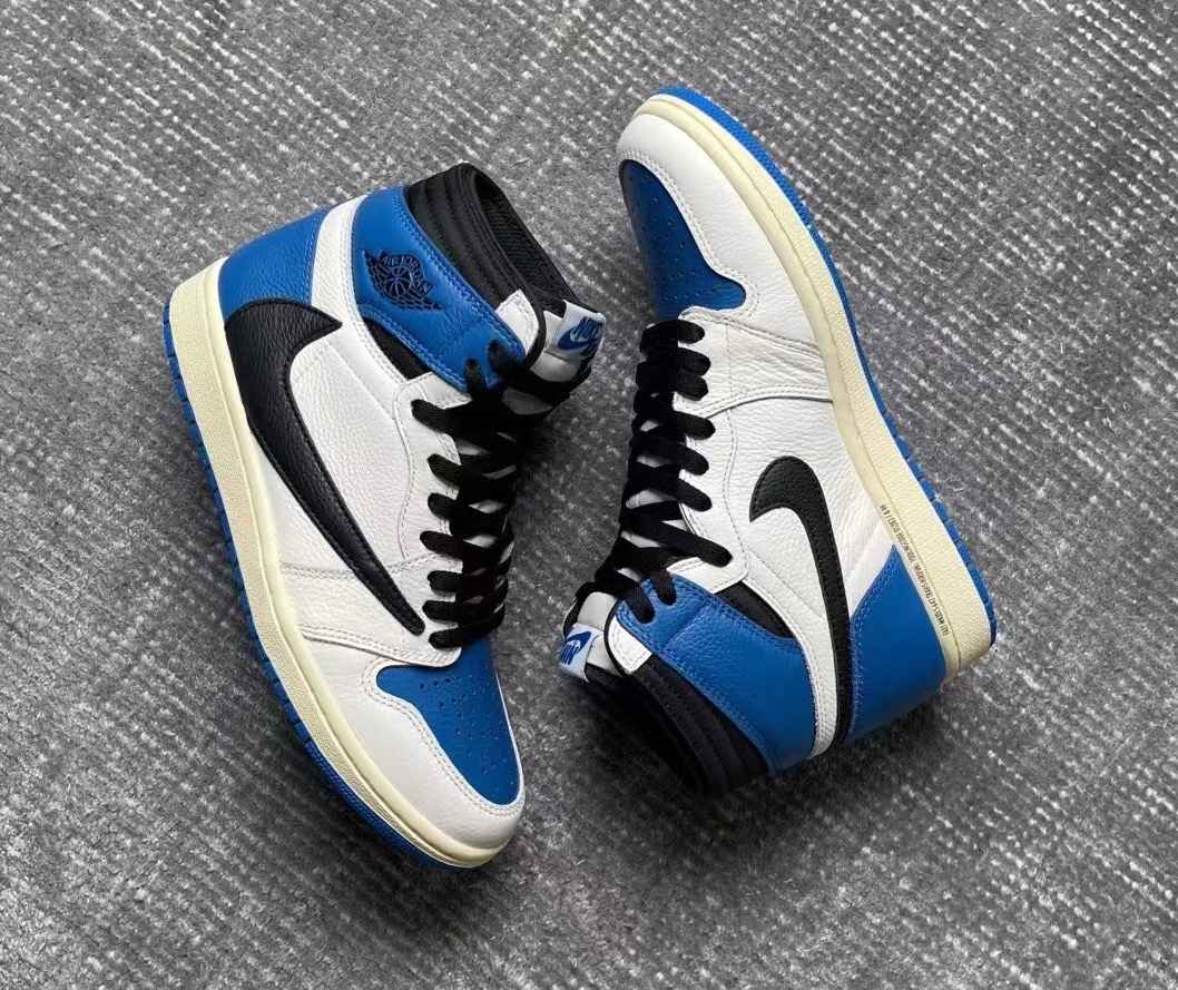 Travis Scott x Fragment x Air Jordan 1 High OG release photo 4