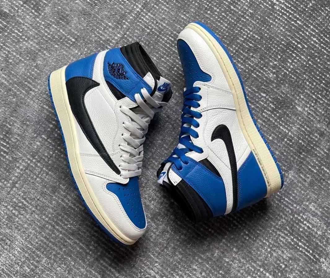 Travis Scott x Fragment x Air Jordan 1 High OG release photo 5