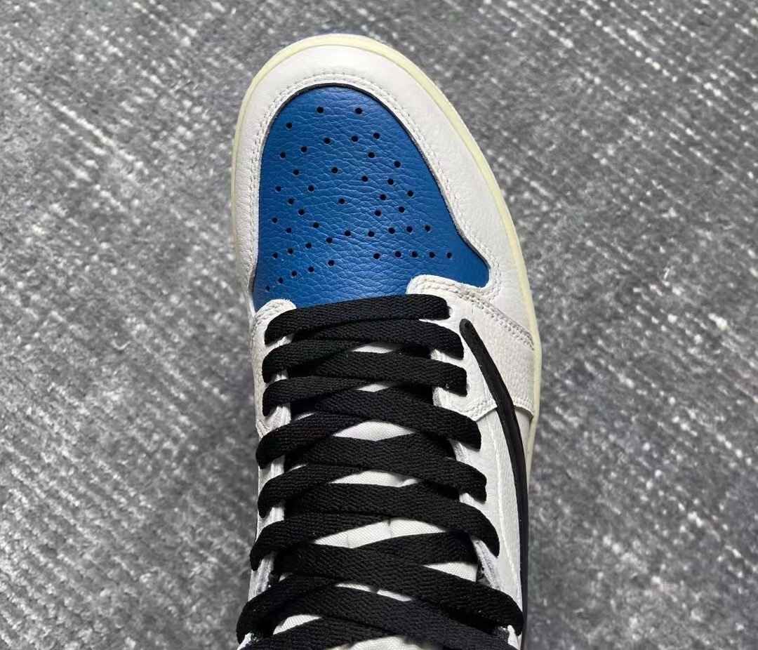 Travis Scott x Fragment x Air Jordan 1 High OG release photo 10