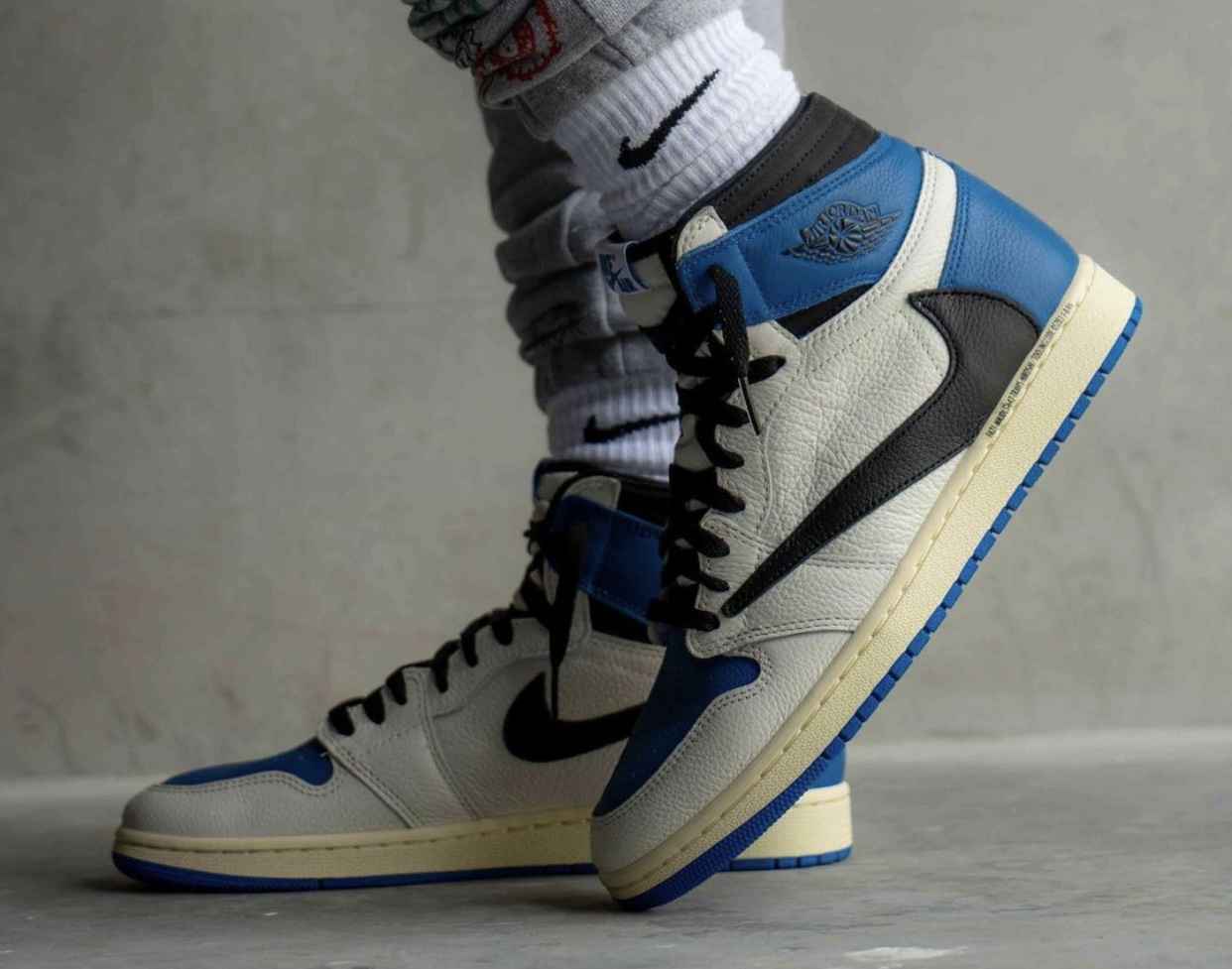 Travis Scott x Fragment x Air Jordan 1 High OG release photo 26