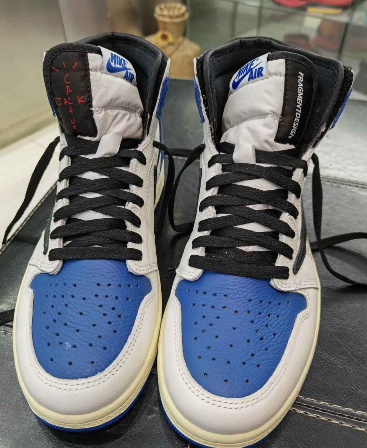Travis Scott x Fragment x Air Jordan 1 High OG release photo 37