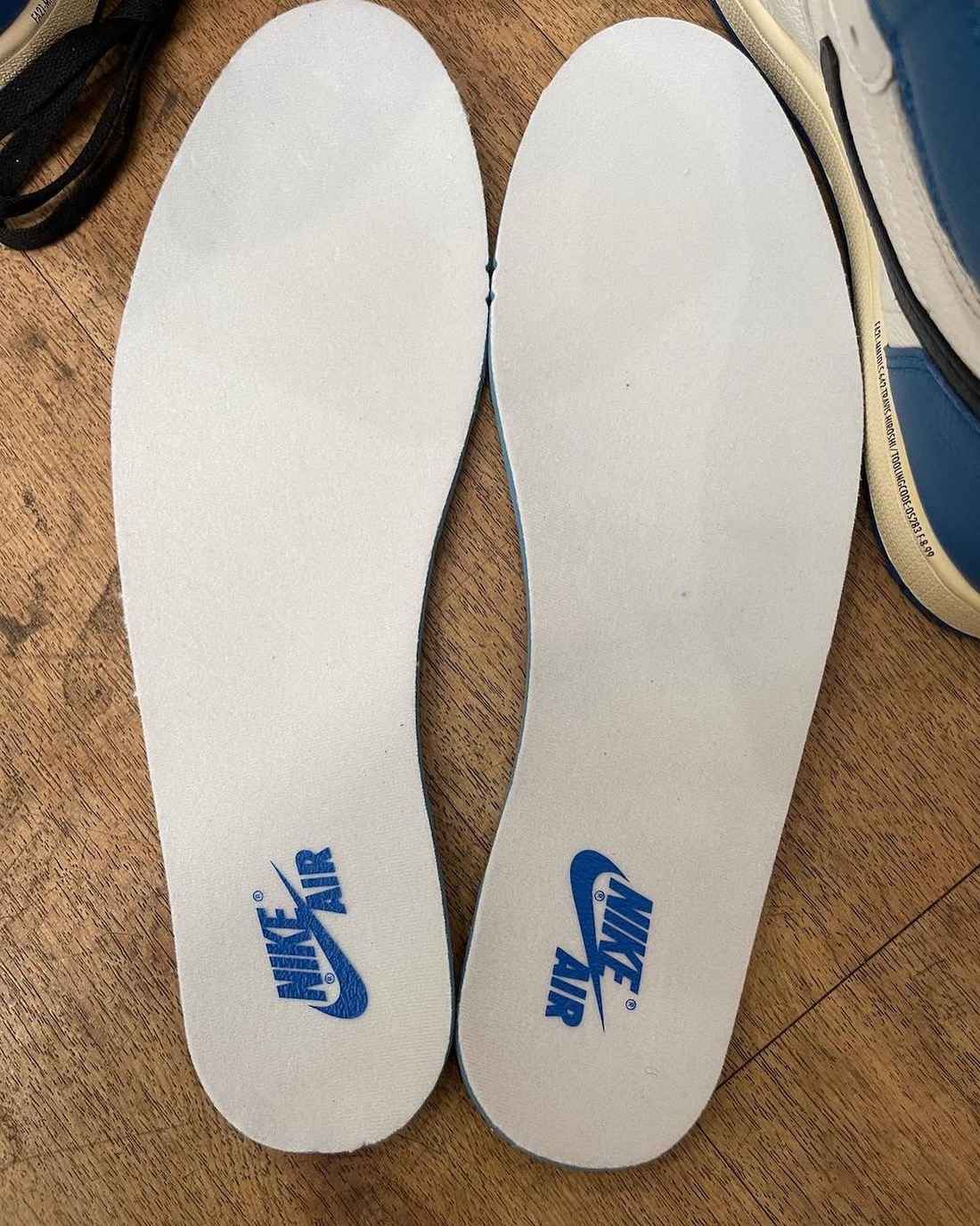 Travis Scott x Fragment x Air Jordan 1 High OG release photo 20