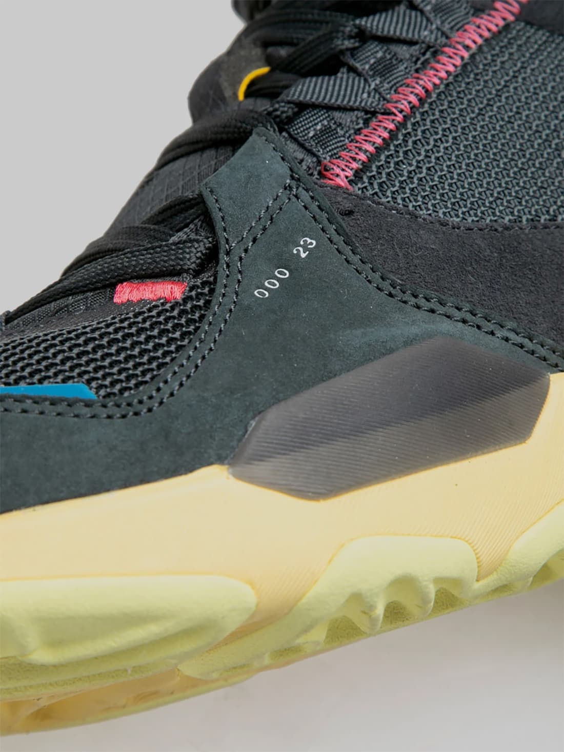 Union x Jordan Delta Mid release photo 3