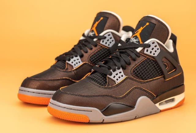 Air Jordan 4 WMNS “Starfish” Jordan release photo