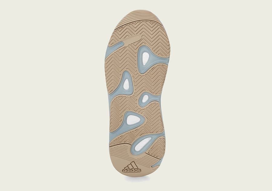 adidas Yeezy Boost 700 release photo 4