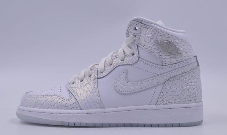 Air Jordan 1 Retro High GS release photo 1