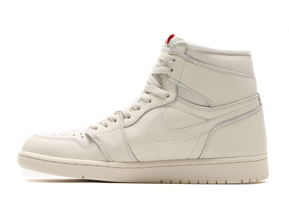 Air Jordan 1 Retro High OG release photo 3
