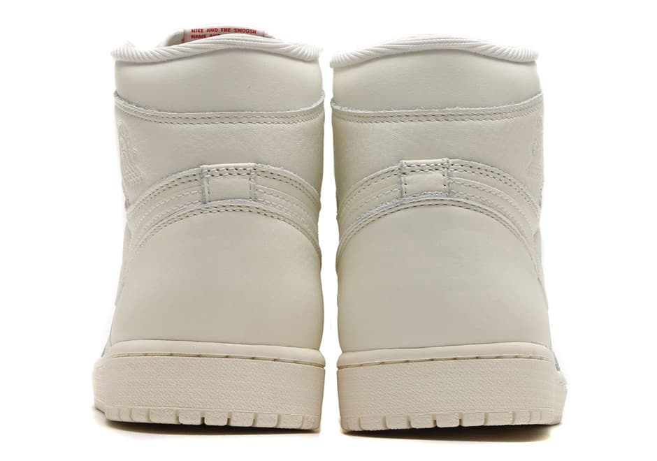 Air Jordan 1 Retro High OG release photo 5