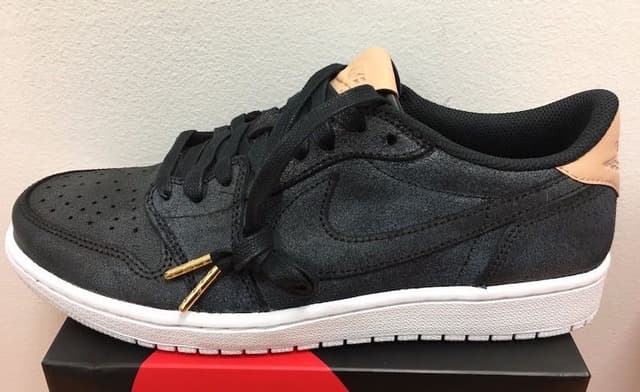Air Jordan 1 Low OG Premium Jordan release photo