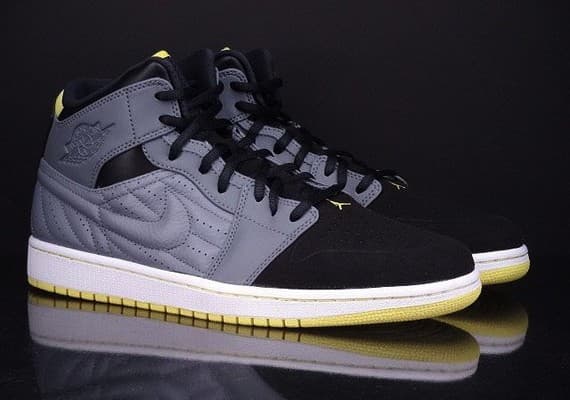 Air Jordan 1 Retro ’99 – Vibrant Yellow release photo 1