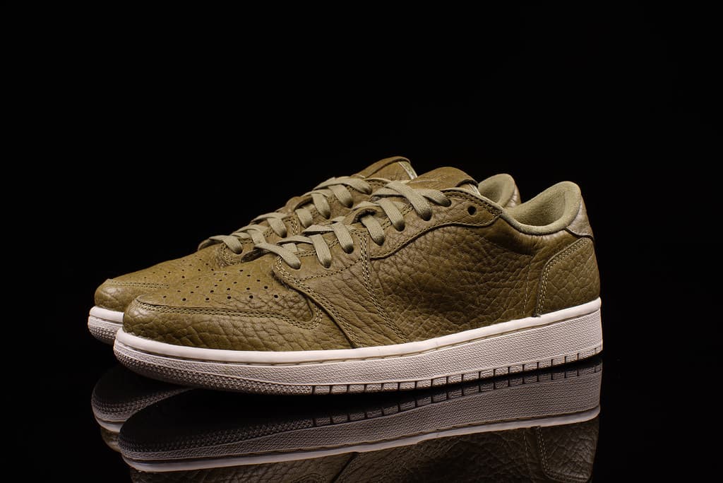 Air Jordan 1 Low “No Swoosh” release photo 2