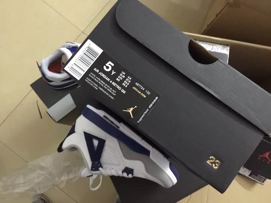 Air Jordan 4 GS release photo 4